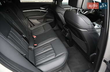 Внедорожник / Кроссовер Audi e-tron S 2022 в 