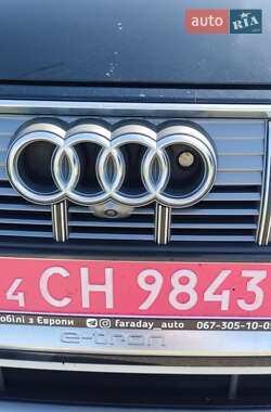 Позашляховик / Кросовер Audi e-tron S 2021 в  фото 7 Позашляховик / Кросовер Audi e-tron S 2021 в