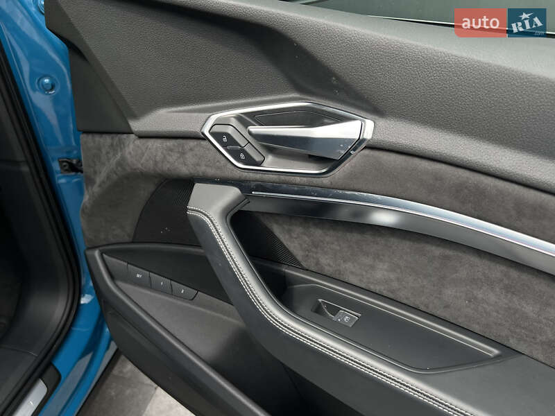 Внедорожник / Кроссовер Audi e-tron S 2021 в Киеве