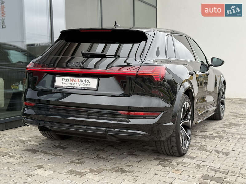Позашляховик / Кросовер Audi e-tron S 2022 в Хмельницькому фото 11 Позашляховик / Кросовер Audi e-tron S 2022 в Хмельницькому