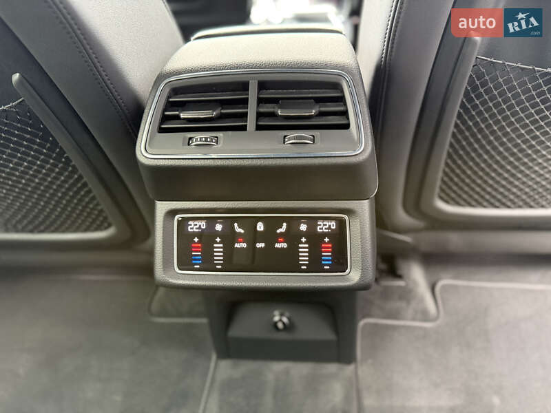 Позашляховик / Кросовер Audi e-tron S 2022 в Хмельницькому фото 39 Позашляховик / Кросовер Audi e-tron S 2022 в Хмельницькому