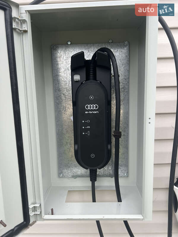Внедорожник / Кроссовер Audi e-tron S 2021 в Василькове фото 62 Внедорожник / Кроссовер Audi e-tron S 2021 в Василькове