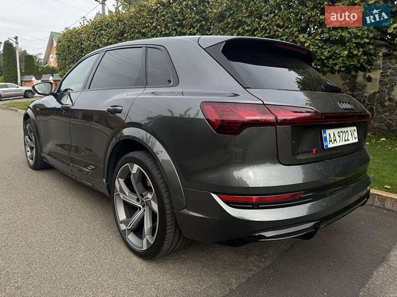 Внедорожник / Кроссовер Audi e-tron S 2022 в Киеве