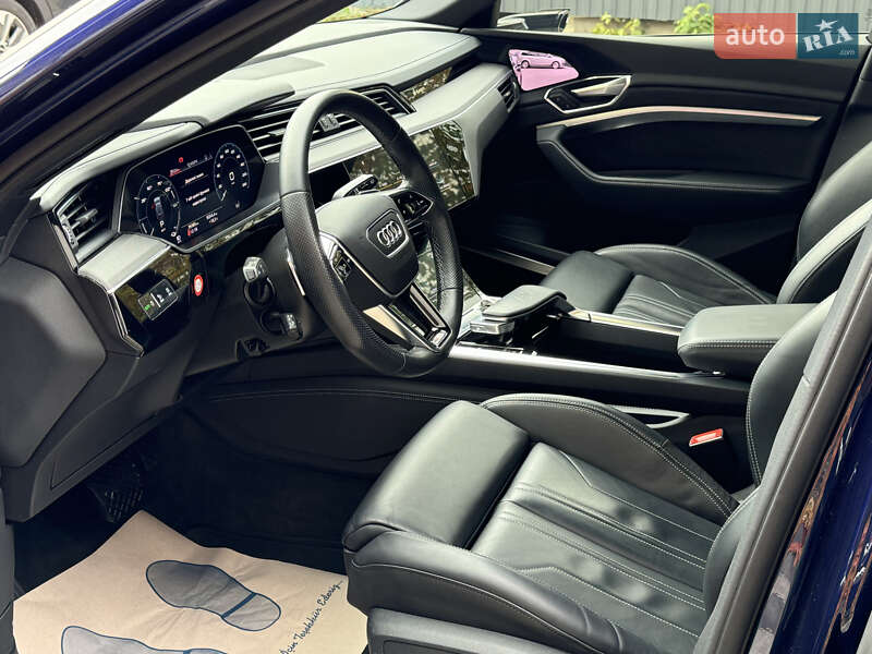 Позашляховик / Кросовер Audi e-tron S 2021 в Києві фото 52 Позашляховик / Кросовер Audi e-tron S 2021 в Києві