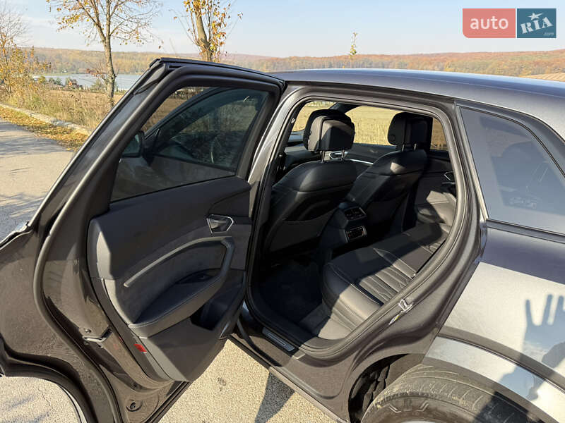 Внедорожник / Кроссовер Audi e-tron S 2022 в Черновцах фото 15 Внедорожник / Кроссовер Audi e-tron S 2022 в Черновцах