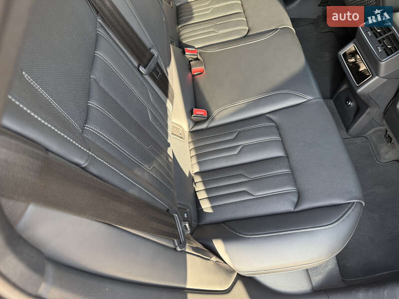 Внедорожник / Кроссовер Audi e-tron S 2022 в Черновцах фото 29 Внедорожник / Кроссовер Audi e-tron S 2022 в Черновцах
