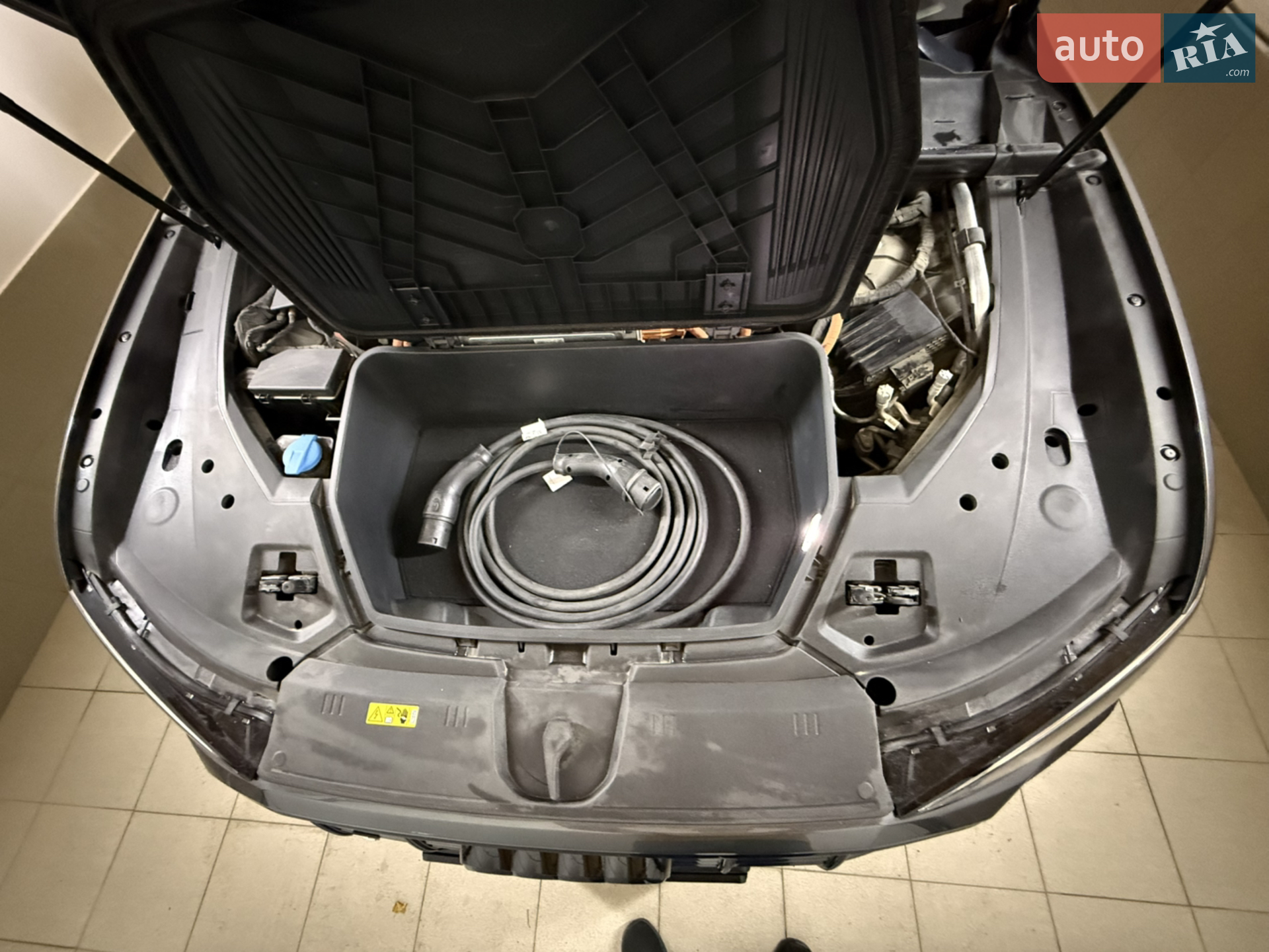 2022 Audi e-tron S - мініатюра 39