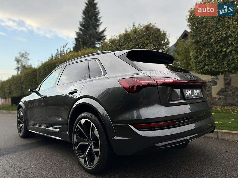 Позашляховик / Кросовер Audi e-tron S 2022 в Києві