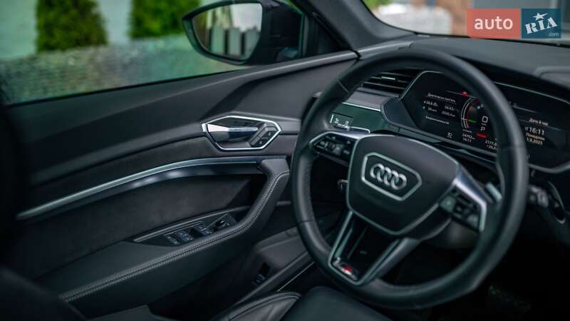 Внедорожник / Кроссовер Audi e-tron S 2022 в Черновцах фото 23 Внедорожник / Кроссовер Audi e-tron S 2022 в Черновцах