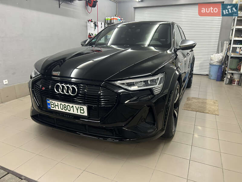 Внедорожник / Кроссовер Audi e-tron S 2022 в Одессе фото 6 Внедорожник / Кроссовер Audi e-tron S 2022 в Одессе