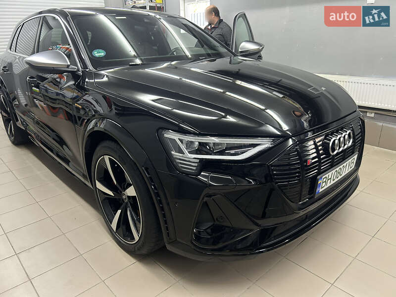 Внедорожник / Кроссовер Audi e-tron S 2022 в Одессе фото 25 Внедорожник / Кроссовер Audi e-tron S 2022 в Одессе