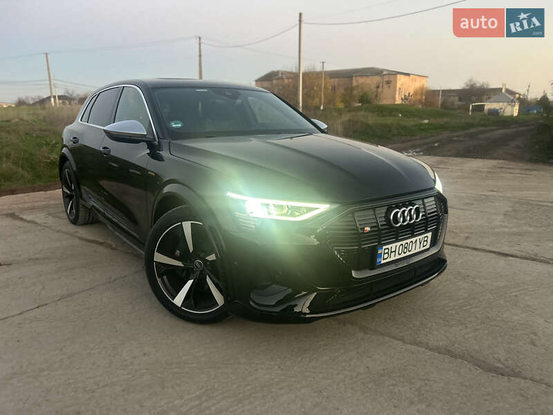 Внедорожник / Кроссовер Audi e-tron S 2022 в Одессе фото 40 Внедорожник / Кроссовер Audi e-tron S 2022 в Одессе