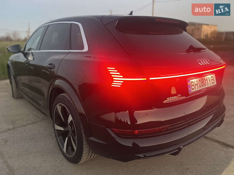 Внедорожник / Кроссовер Audi e-tron S 2022 в Одессе фото 56 Внедорожник / Кроссовер Audi e-tron S 2022 в Одессе