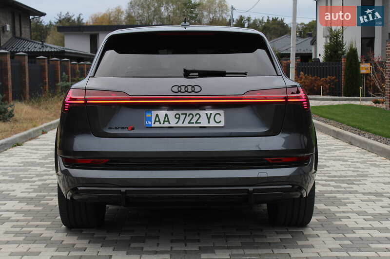 Внедорожник / Кроссовер Audi e-tron S 2022 в Киеве