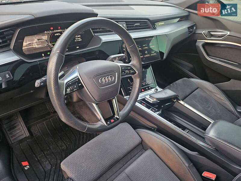 Внедорожник / Кроссовер Audi e-tron S 2021 в Днепре