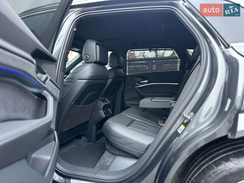 Внедорожник / Кроссовер Audi e-tron S 2022 в Луцке фото 76 Внедорожник / Кроссовер Audi e-tron S 2022 в Луцке