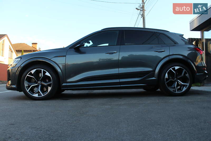Внедорожник / Кроссовер Audi e-tron S 2022 в Киеве