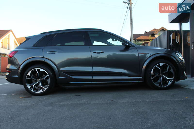 Внедорожник / Кроссовер Audi e-tron S 2022 в Киеве