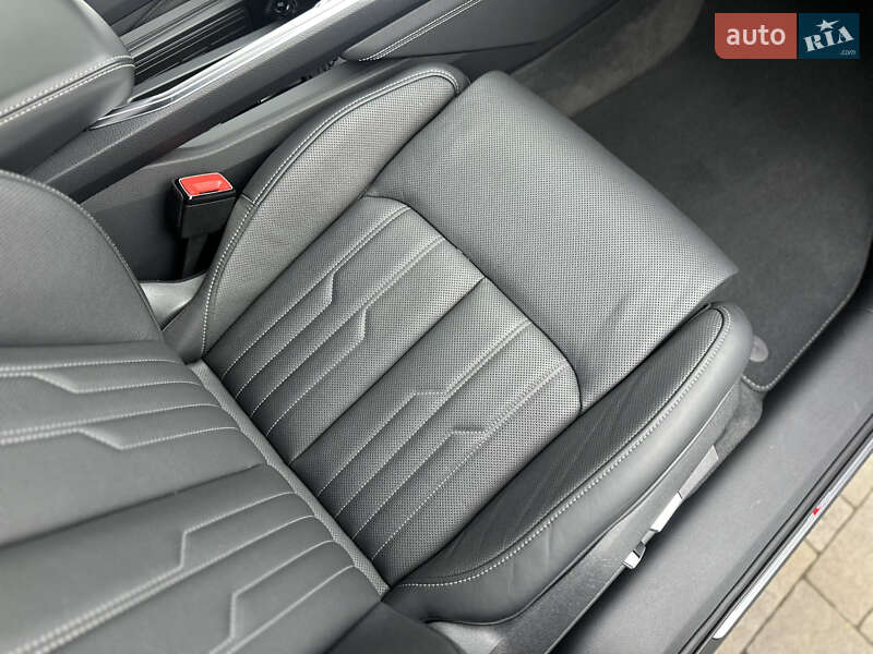 Позашляховик / Кросовер Audi e-tron S 2022 в Луцьку