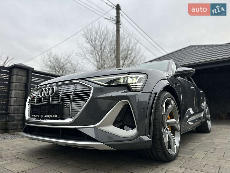 Позашляховик / Кросовер Audi e-tron S 2022 в Луцьку