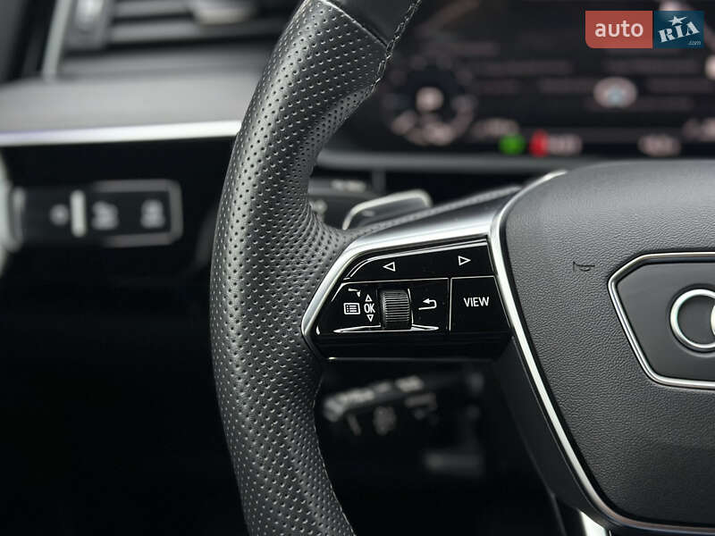 Позашляховик / Кросовер Audi e-tron S 2022 в Луцьку