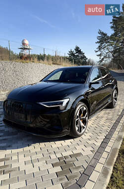 Внедорожник / Кроссовер Audi e-tron S 2022 в Львове