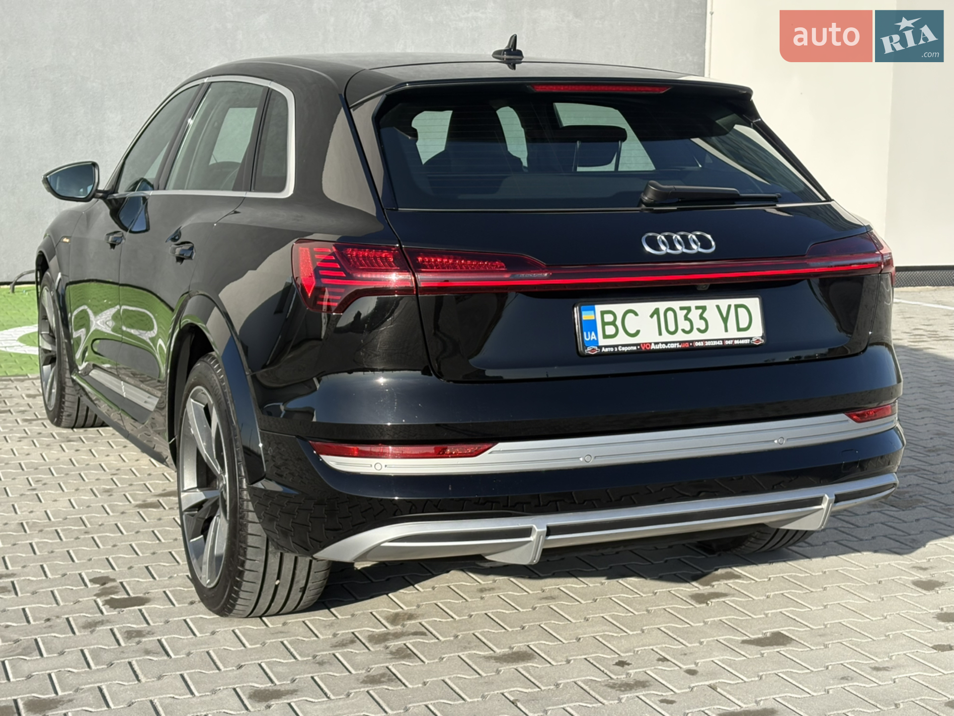 2021 Audi e-tron S - мініатюра 34