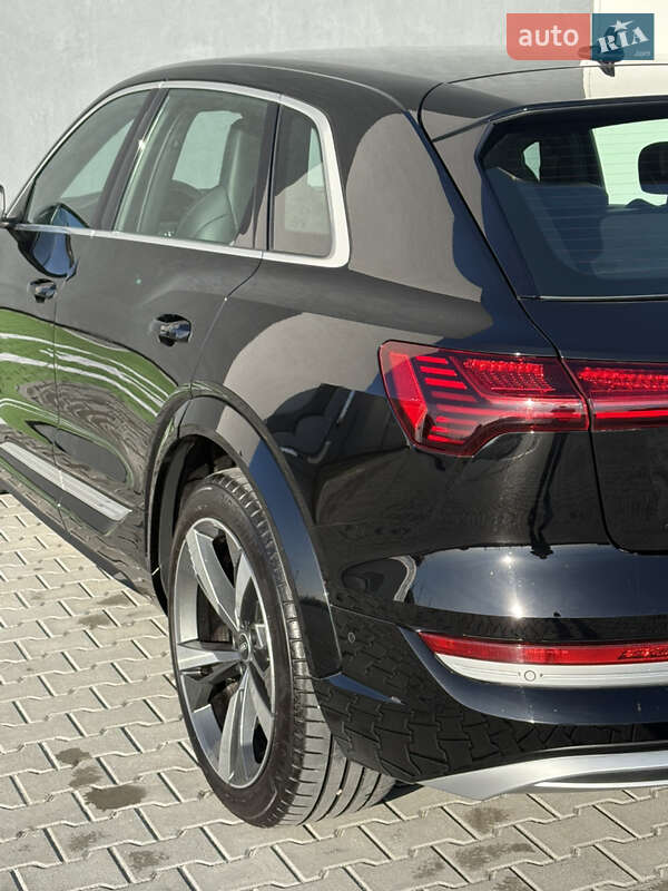 Внедорожник / Кроссовер Audi e-tron S 2021 в Львове фото 41 Внедорожник / Кроссовер Audi e-tron S 2021 в Львове