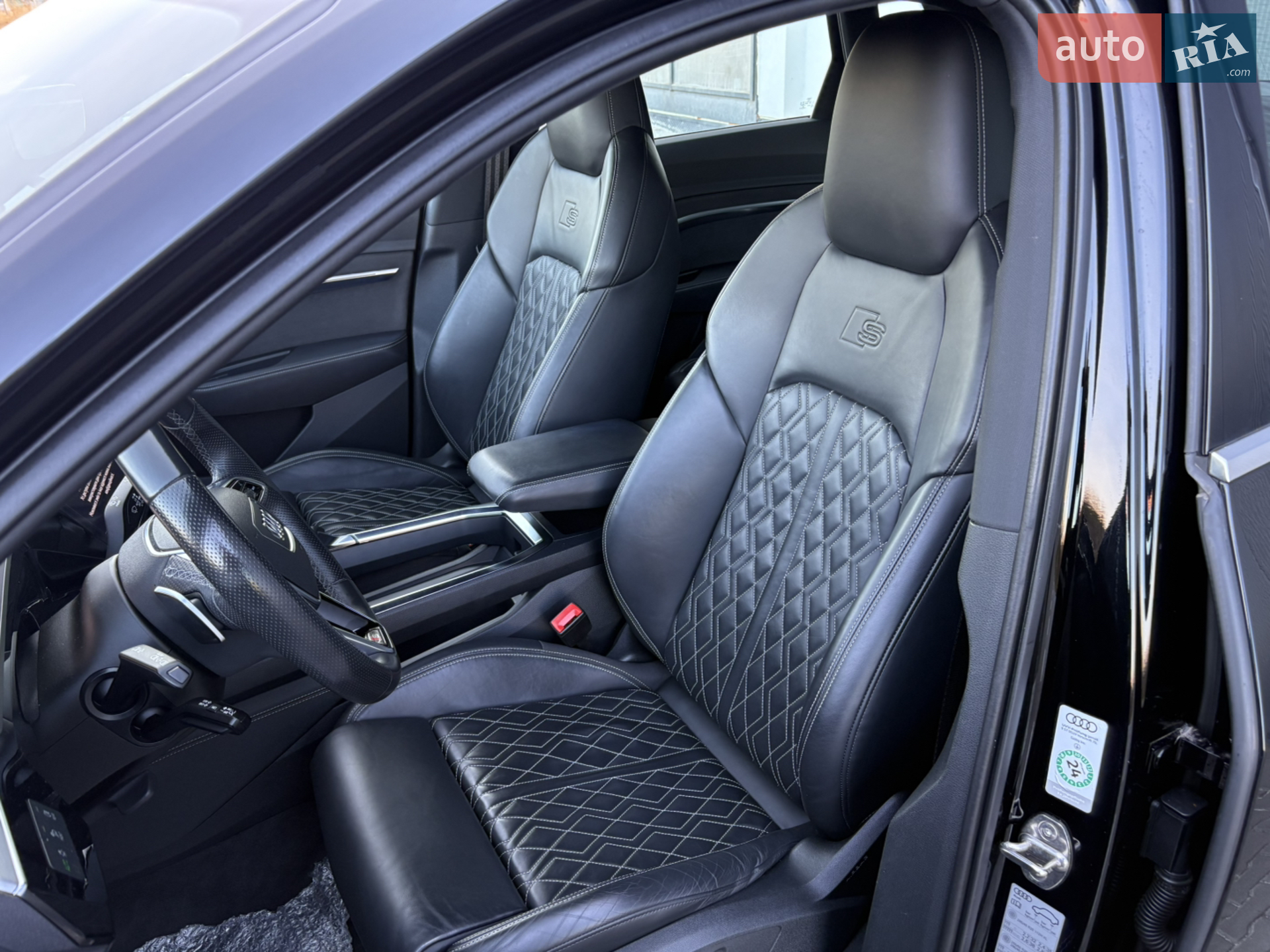 2021 Audi e-tron S - мініатюра 54