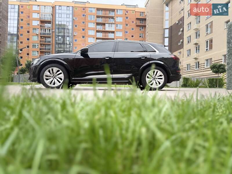 Внедорожник / Кроссовер Audi e-tron S 2021 в Черновцах