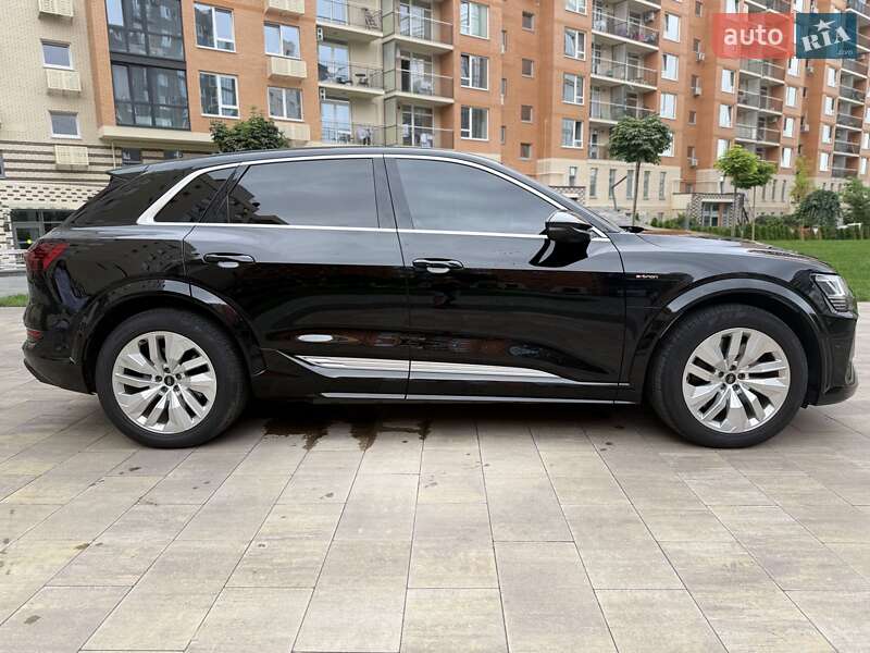 Внедорожник / Кроссовер Audi e-tron S 2021 в Черновцах