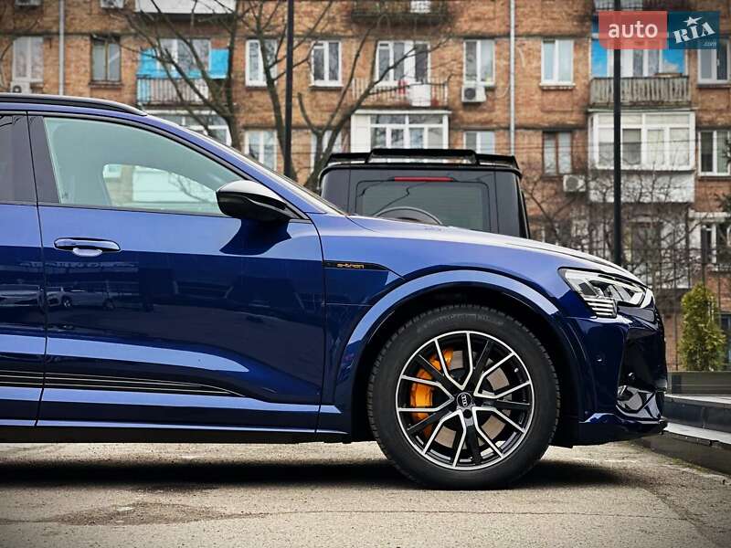 Внедорожник / Кроссовер Audi e-tron S 2021 в Киеве
