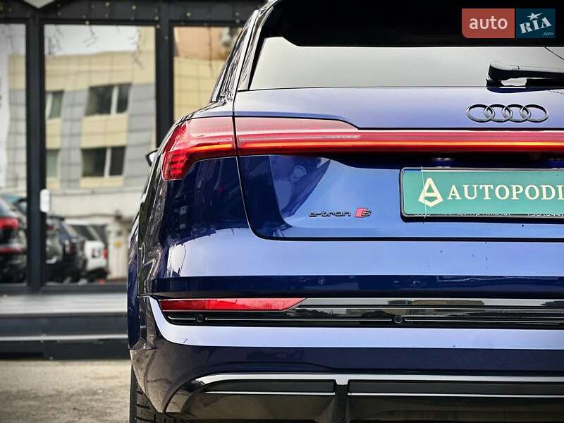 Внедорожник / Кроссовер Audi e-tron S 2021 в Киеве