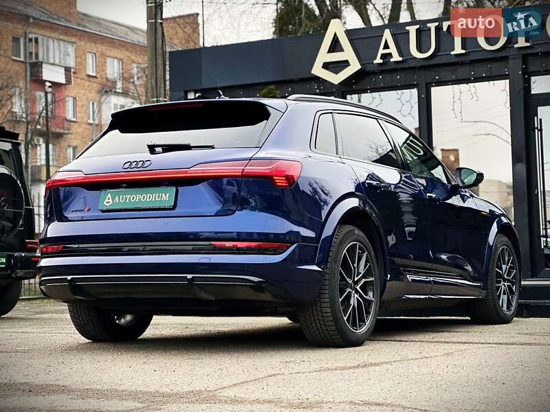 Внедорожник / Кроссовер Audi e-tron S 2021 в Киеве