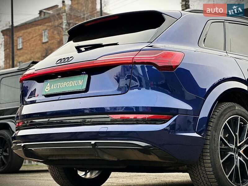 Внедорожник / Кроссовер Audi e-tron S 2021 в Киеве