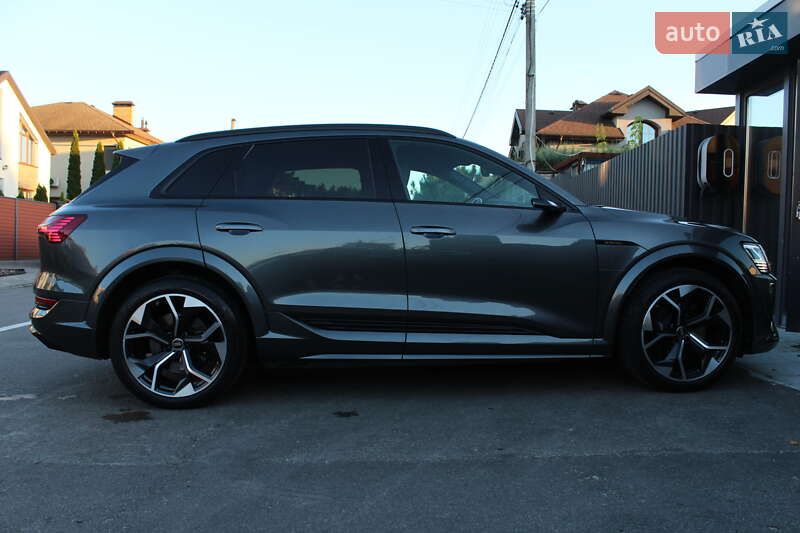 Внедорожник / Кроссовер Audi e-tron S 2022 в Киеве фото 11 Внедорожник / Кроссовер Audi e-tron S 2022 в Киеве