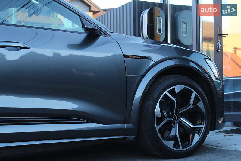 Внедорожник / Кроссовер Audi e-tron S 2022 в Киеве фото 25 Внедорожник / Кроссовер Audi e-tron S 2022 в Киеве