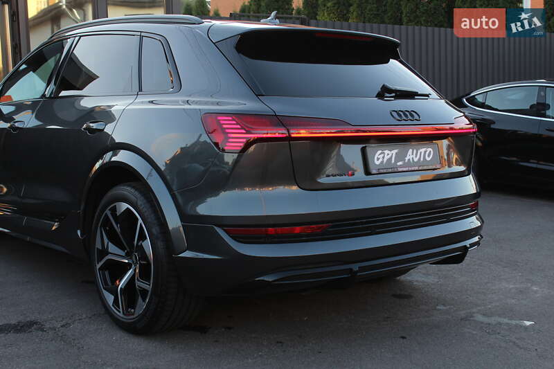 Внедорожник / Кроссовер Audi e-tron S 2022 в Киеве