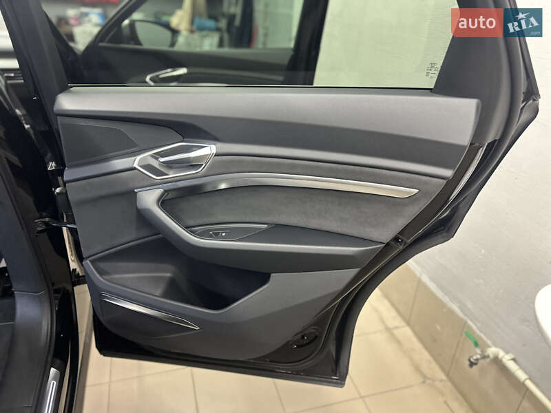 Внедорожник / Кроссовер Audi e-tron S 2022 в Одессе