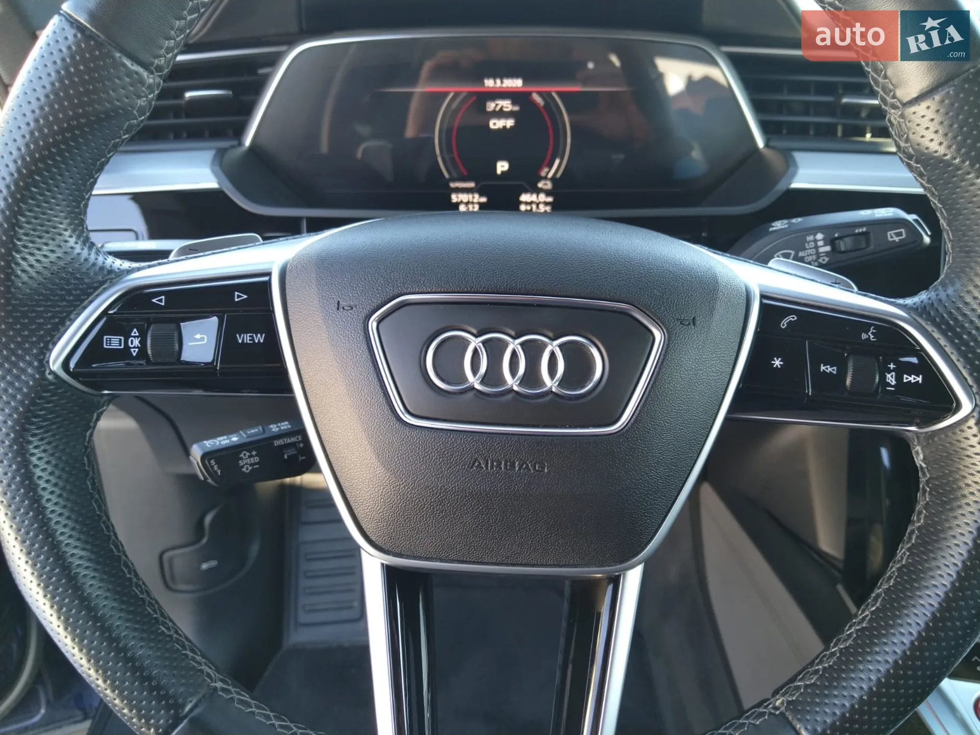 2022 Audi e-tron S - мініатюра 23
