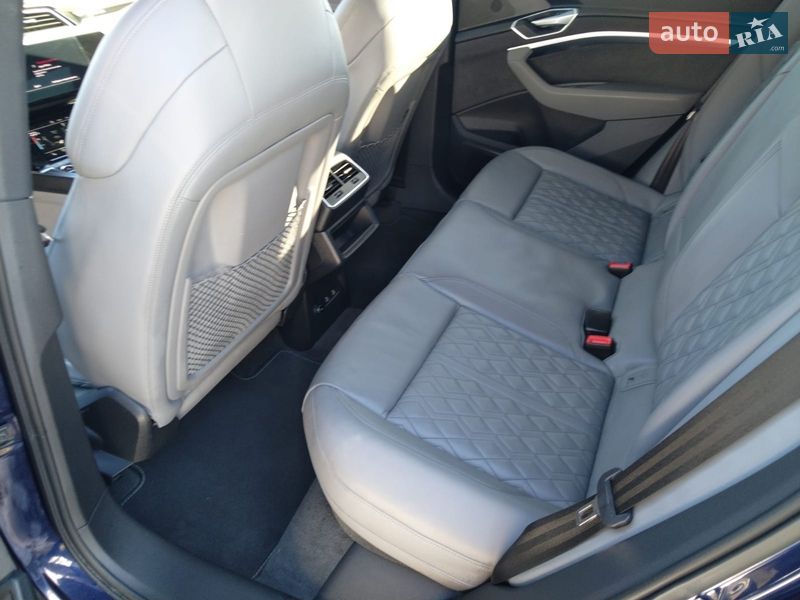 Внедорожник / Кроссовер Audi e-tron S 2022 в Киеве