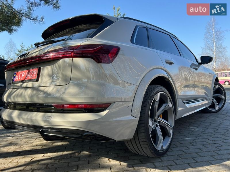 Внедорожник / Кроссовер Audi e-tron S 2022 в Ужгороде