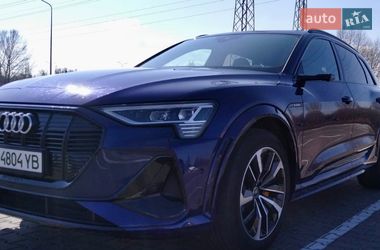 Позашляховик / Кросовер Audi e-tron S 2022 в Києві