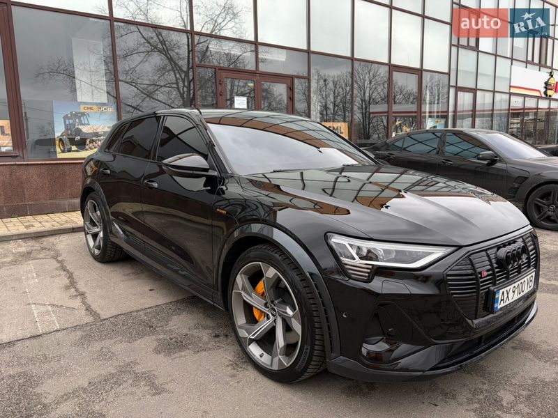 Внедорожник / Кроссовер Audi e-tron S 2021 в Харькове