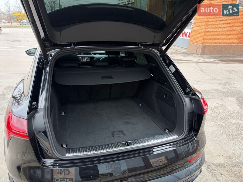 Внедорожник / Кроссовер Audi e-tron S 2021 в Харькове