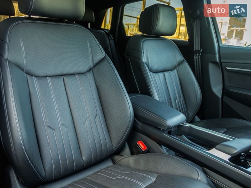 Внедорожник / Кроссовер Audi e-tron S 2022 в Черновцах