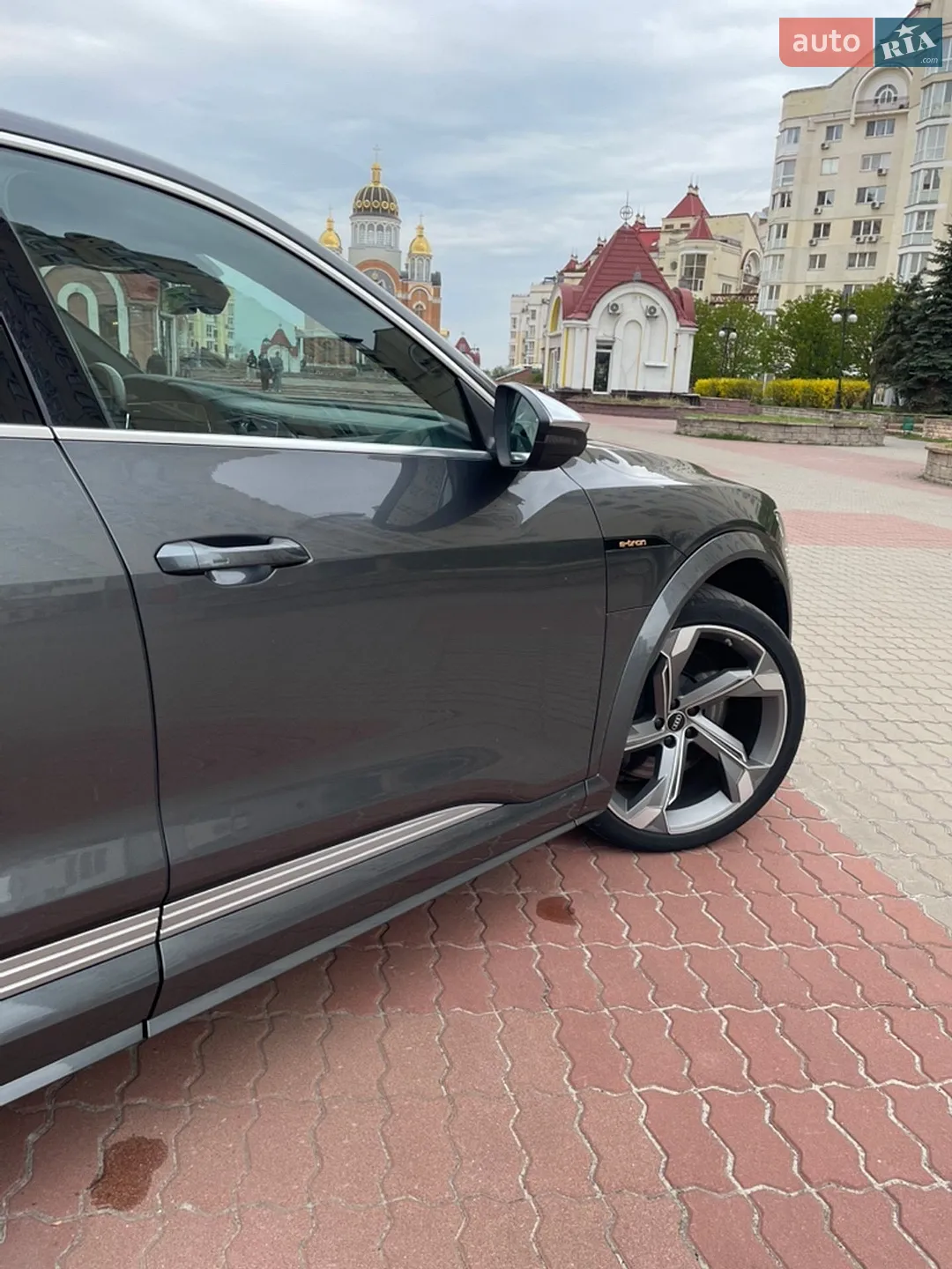 2021 Audi e-tron S - мініатюра 12
