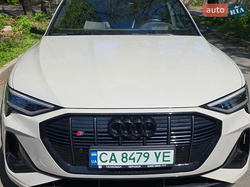 Audi e-tron S