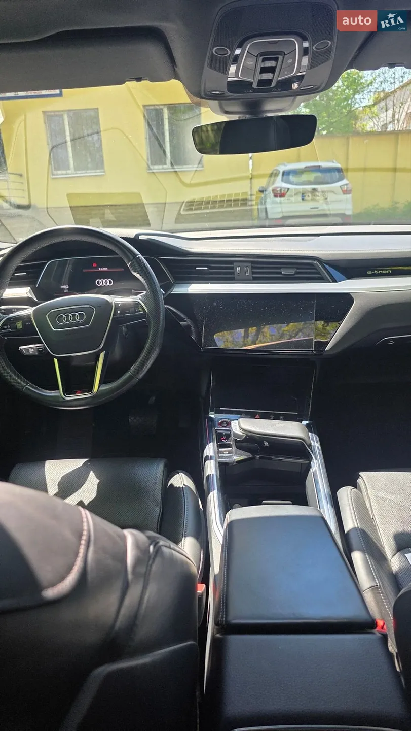 2021 Audi e-tron S - мініатюра 15