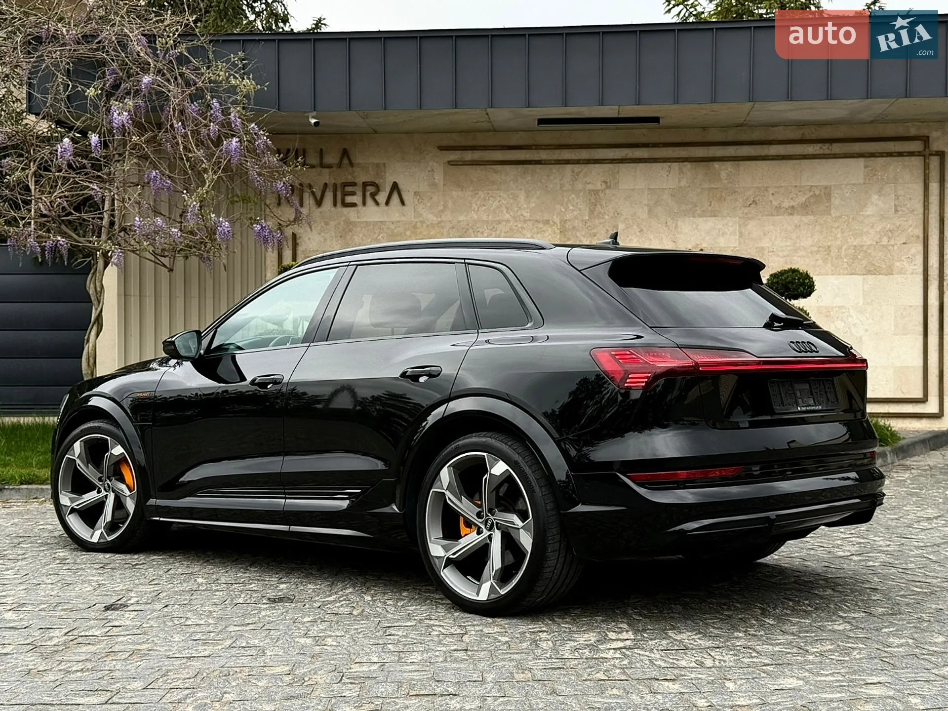 2022 Audi e-tron S - мініатюра 19